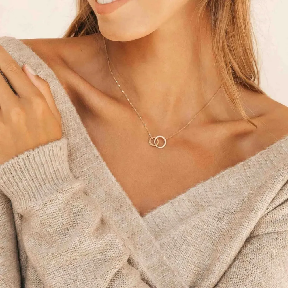 Dainty Double Circle Pendant Necklace